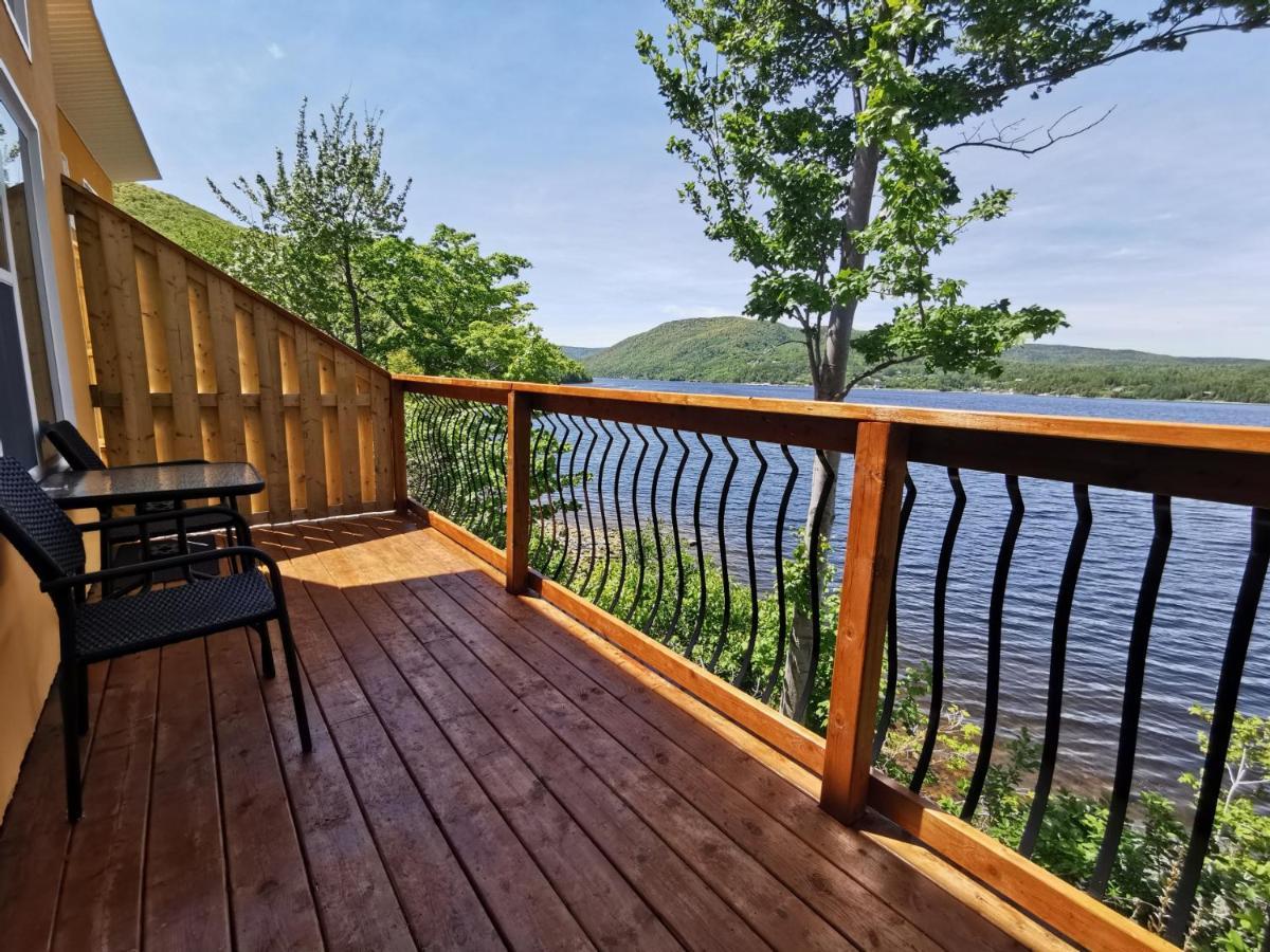Knotty Pine Ocean Front Suite - Adults Only Ingonish Exterior foto