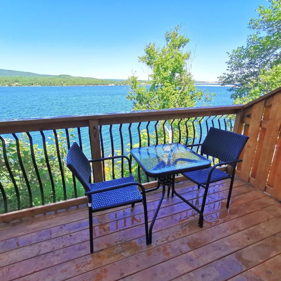 Knotty Pine Ocean Front Suite - Adults Only Ingonish Exterior foto