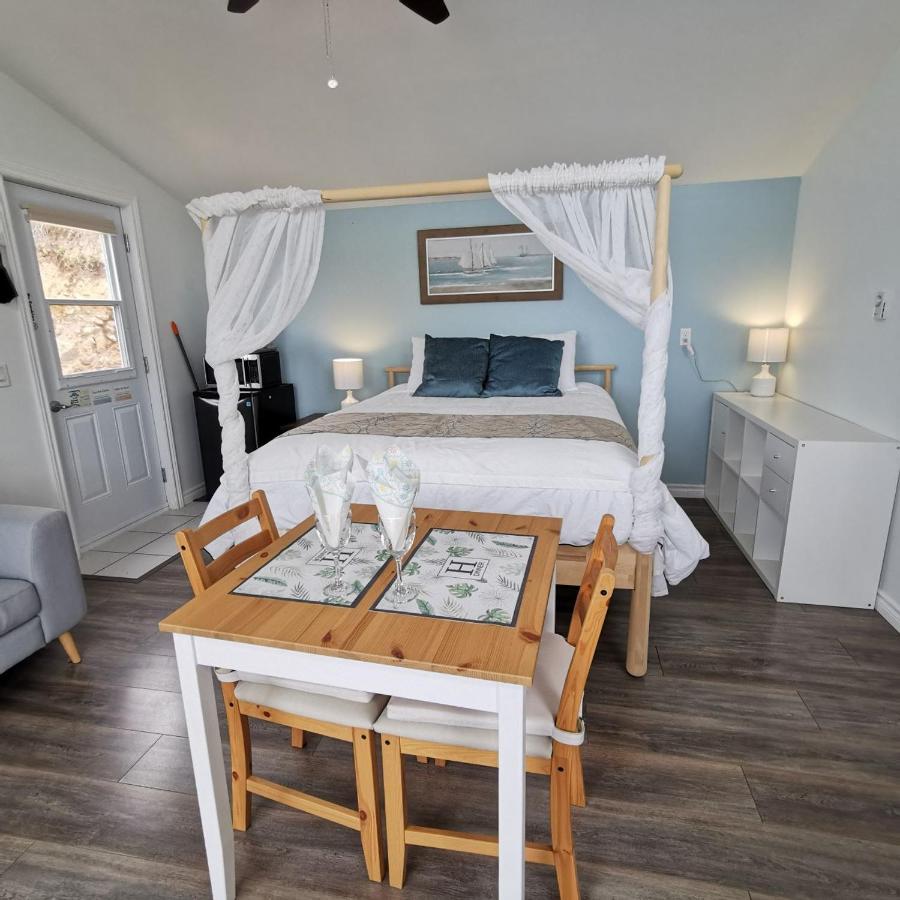 Knotty Pine Ocean Front Suite - Adults Only Ingonish Exterior foto