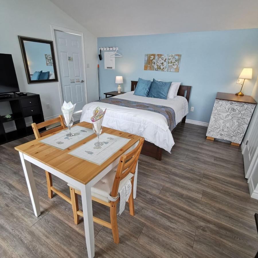 Knotty Pine Ocean Front Suite - Adults Only Ingonish Exterior foto