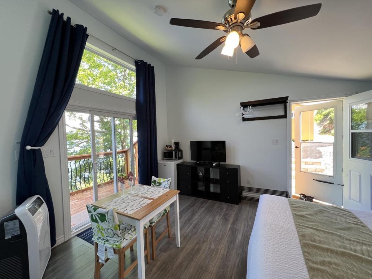 Knotty Pine Ocean Front Suite - Adults Only Ingonish Exterior foto