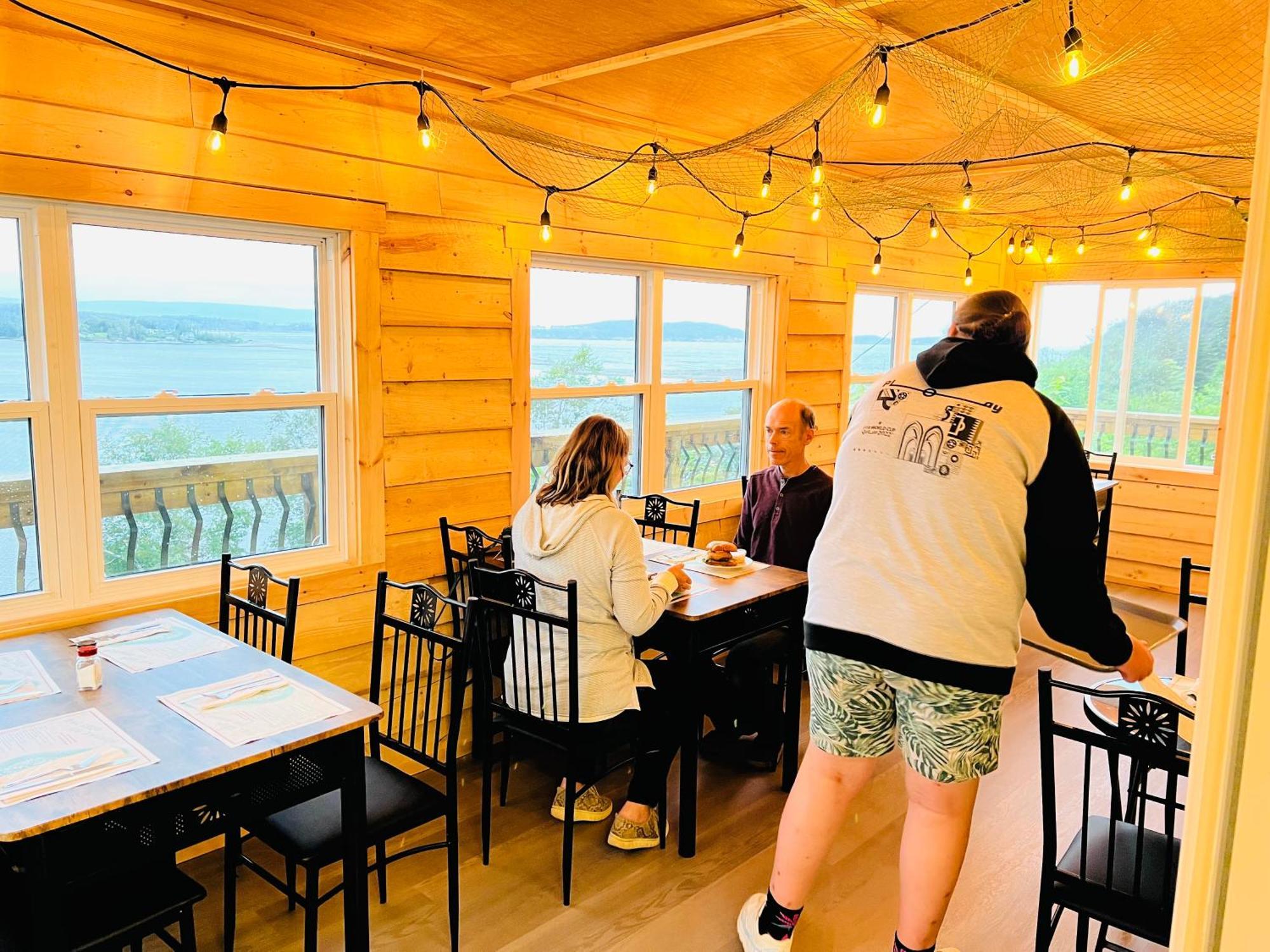 Knotty Pine Ocean Front Suite - Adults Only Ingonish Exterior foto