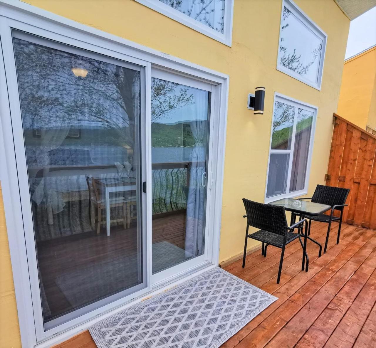 Knotty Pine Ocean Front Suite - Adults Only Ingonish Habitación foto